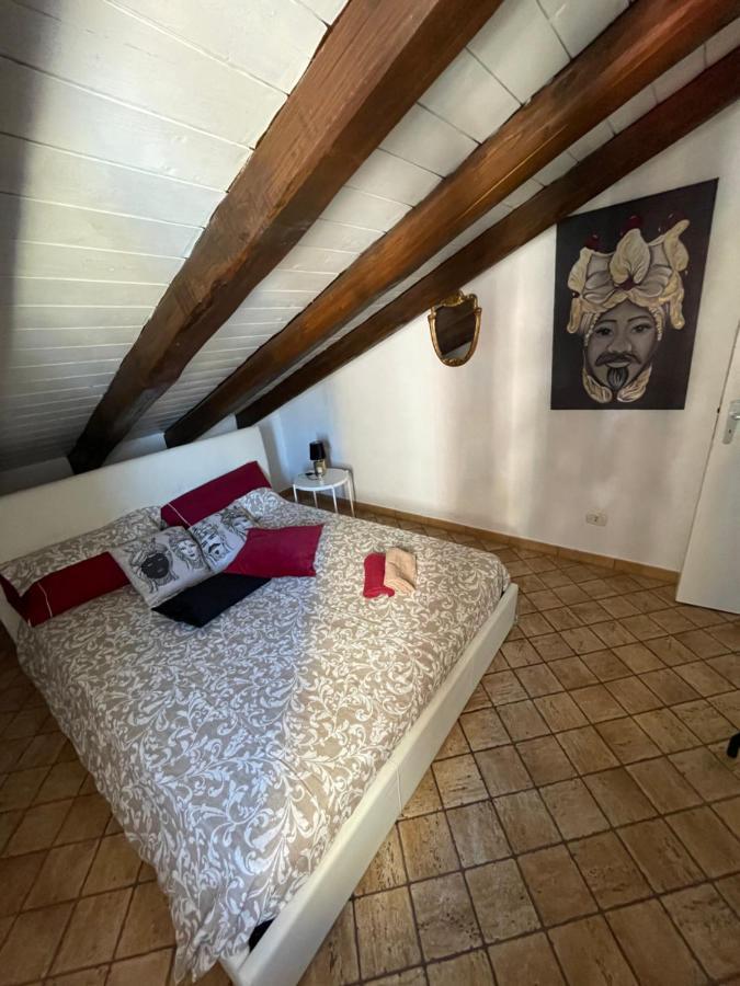La Mansarda Dei Mori Apartamento Catania Exterior foto